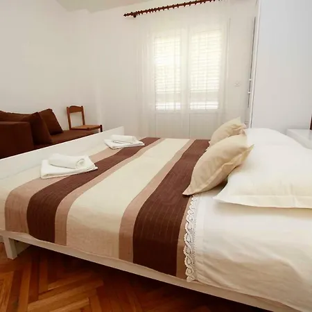 Grozdic Apartment *