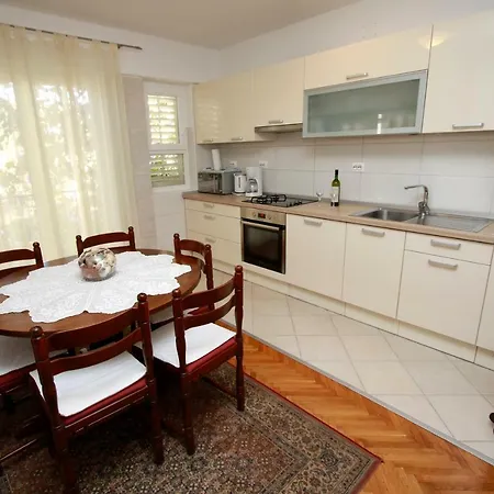 Apartment Grozdic