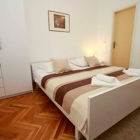 Grozdic Apartment *