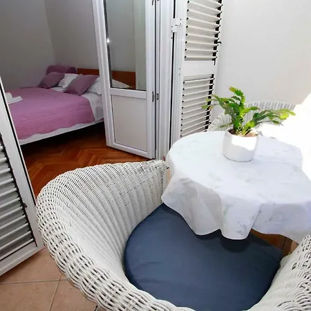 Apartment Grozdic *